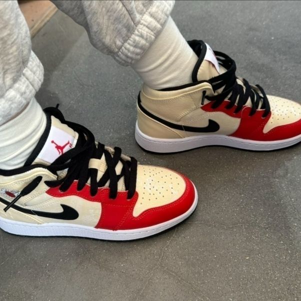 Nike Air Jordan 1 Mid DV7012-1 - Jordan 1 Retro Lace recension och pris