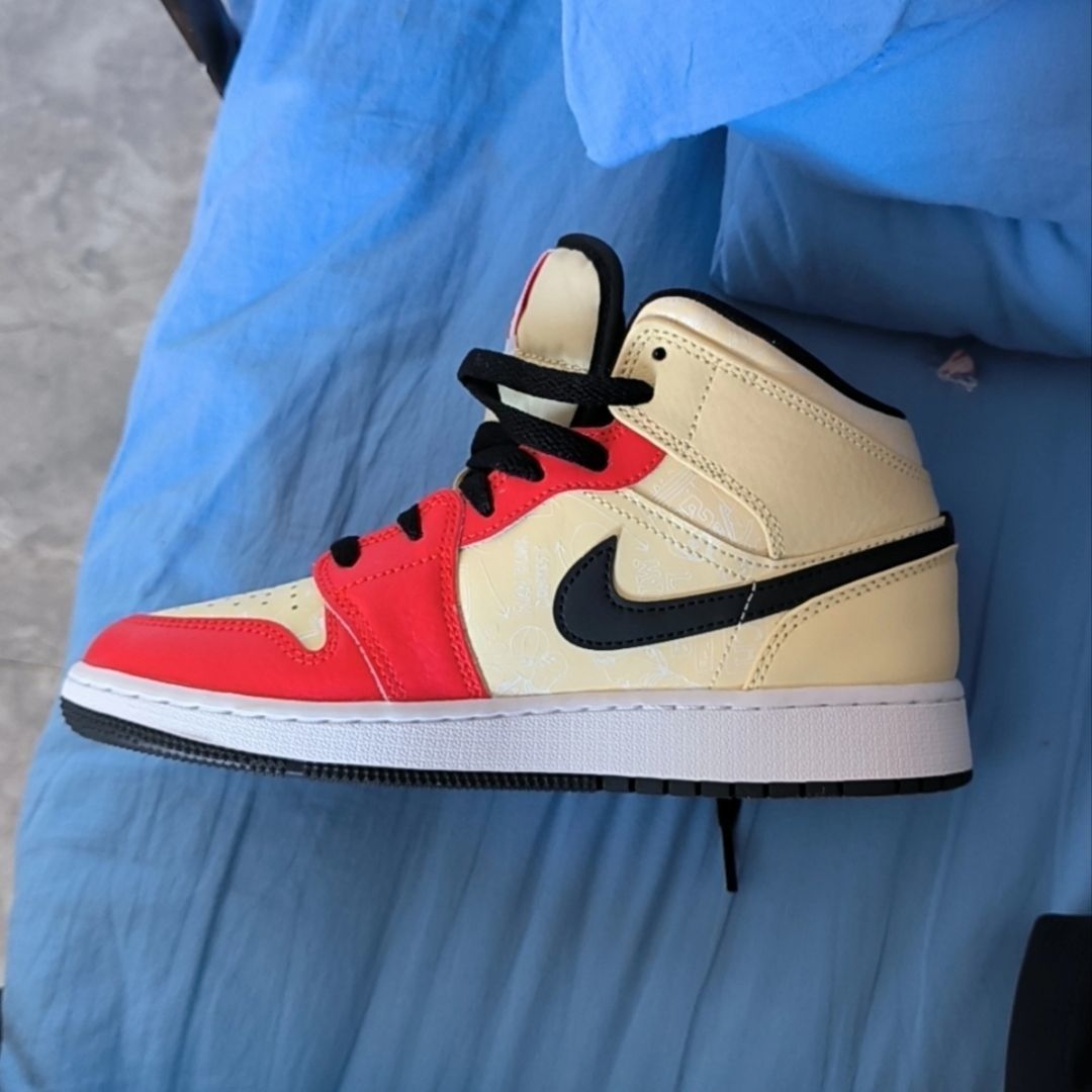 Nike Air Jordan 1 Mid DV7012-1 - Jordan 1 Retro Lace recension och pris