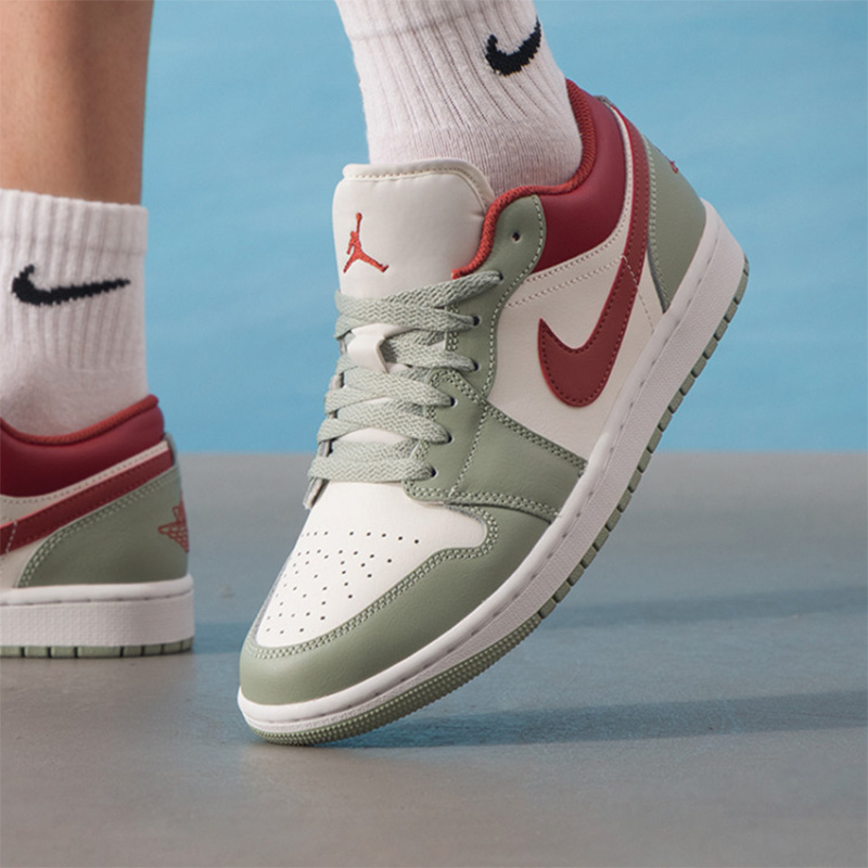 Classic Classic New Nike AIR J - Jordan 1 Retro Lace recension och pris