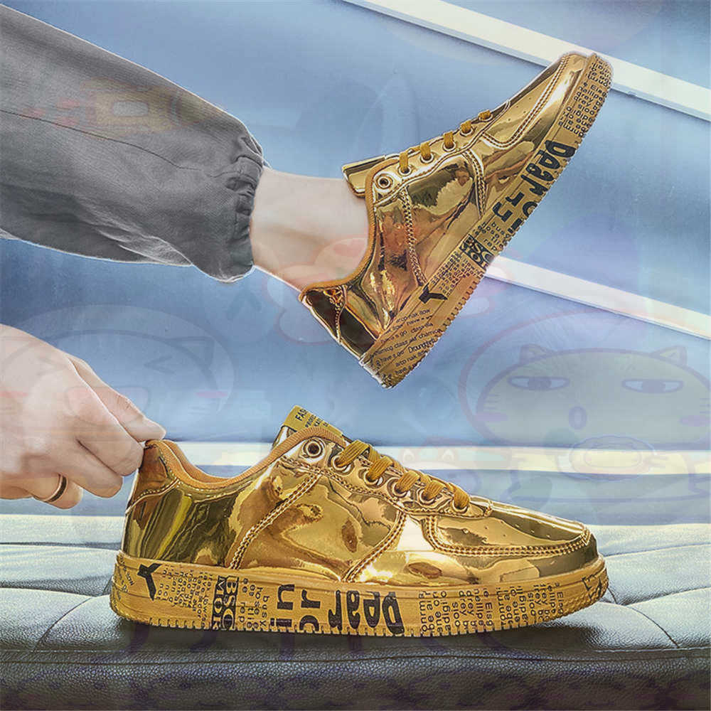 Round Foot Size 45 Sneakers Wh - Streetwear Brand Expensive recension och pris